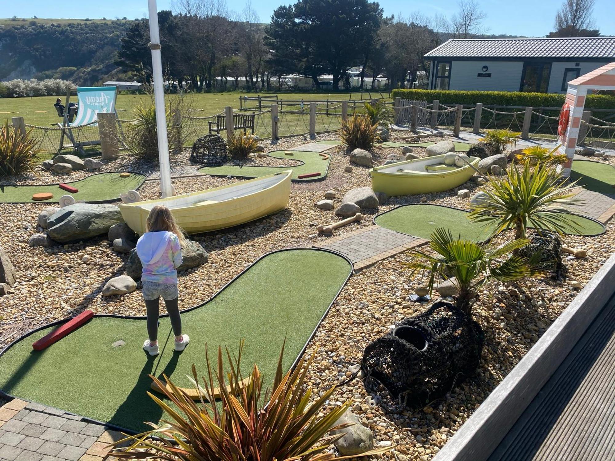 Whitecliff Bay Holiday Park - Most Popular Location Near Pools, Clubs And Beach Bembridge Exterior photo